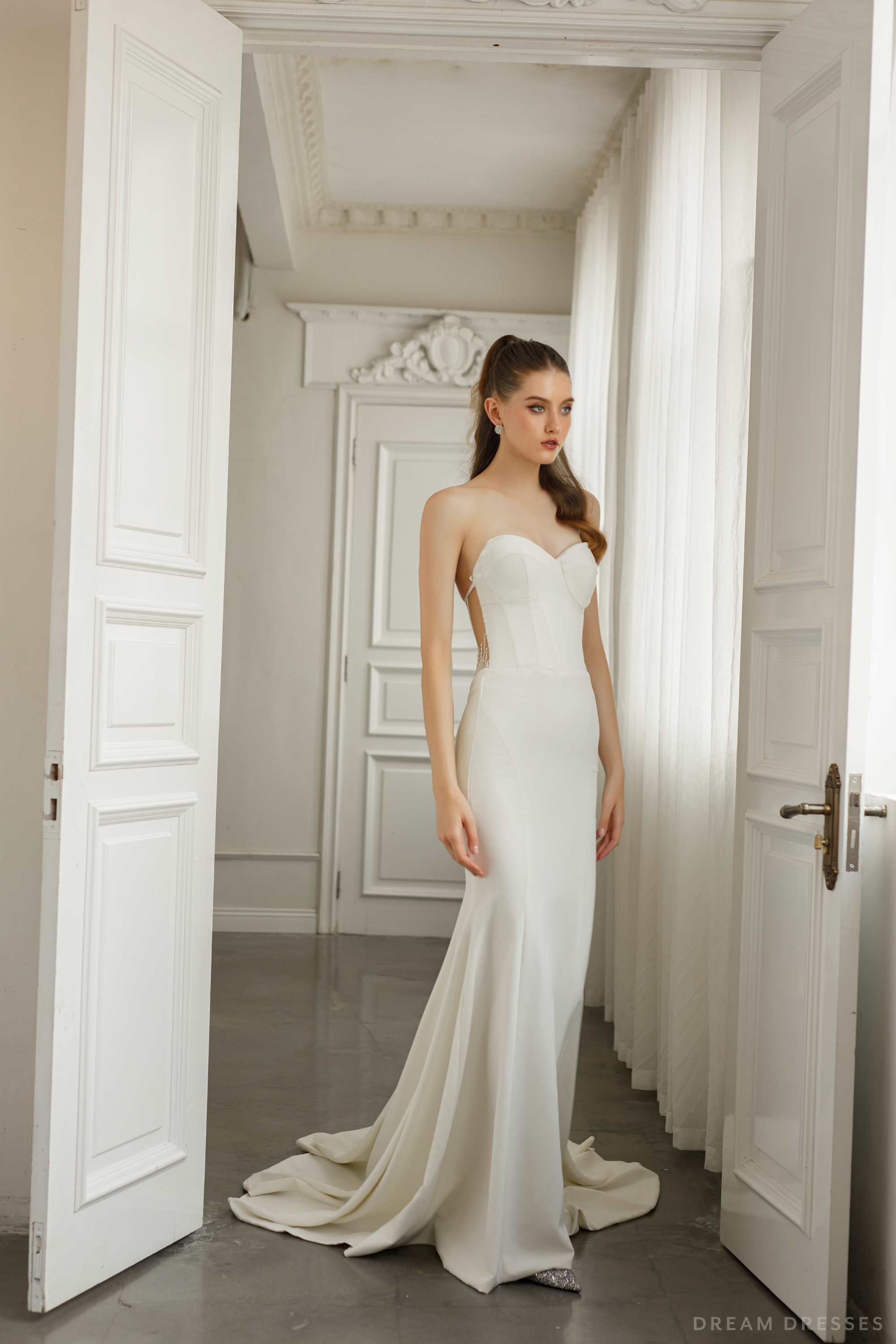 Strapless Minimalist Wedding Dress (#NATASHA)