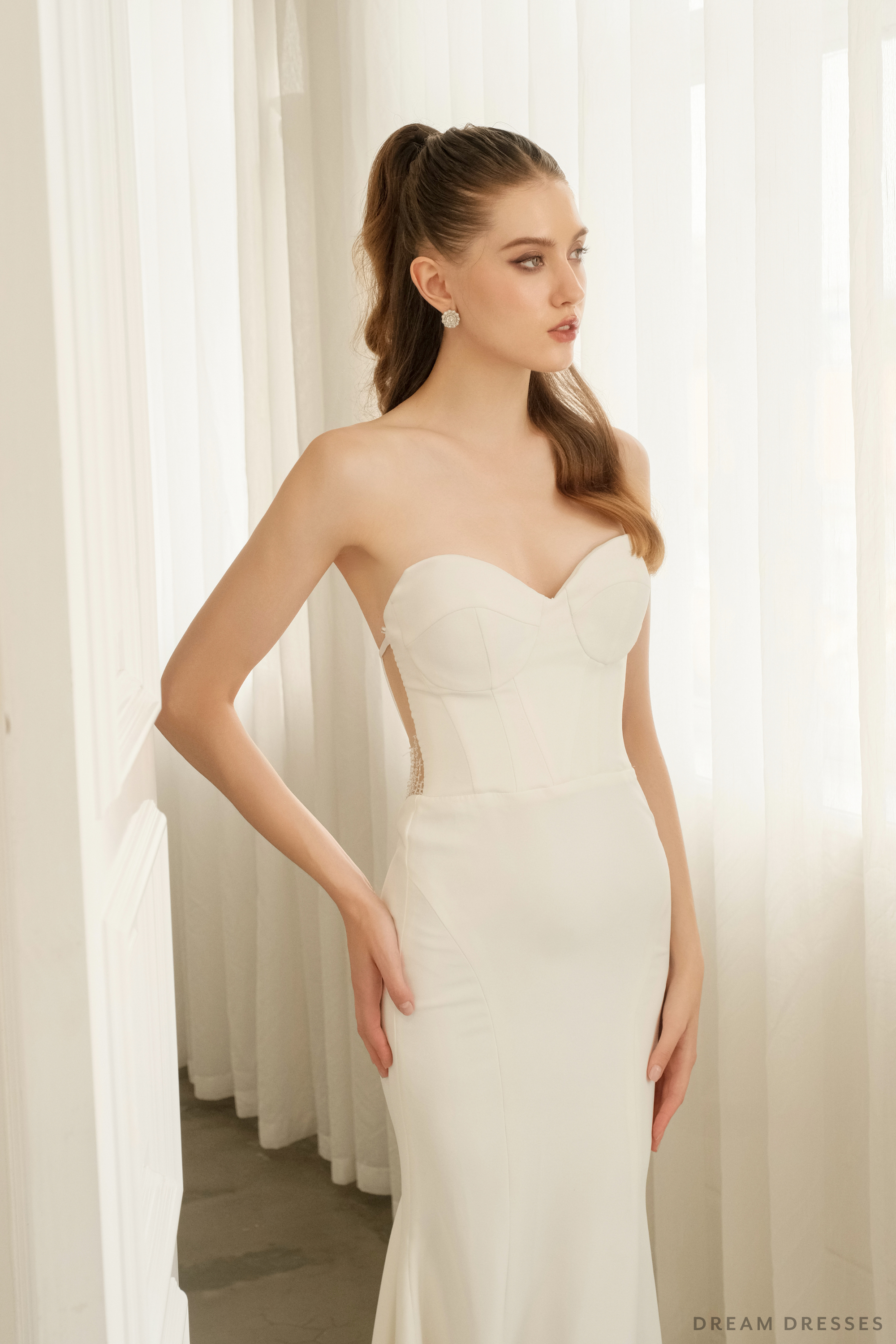 Strapless Minimalist Wedding Dress (#NATASHA)