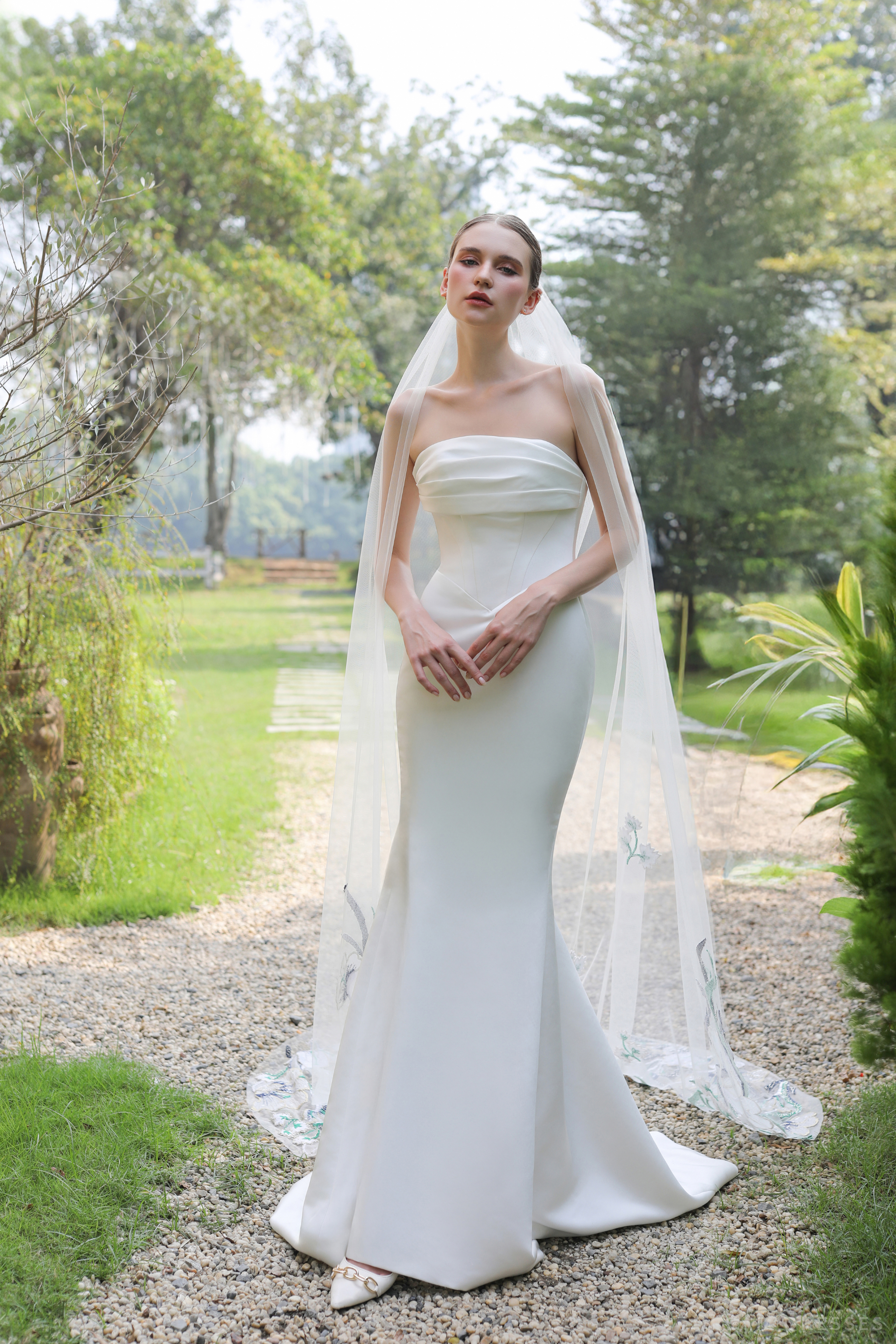 Chapel Bridal Veil with Floral Lace  (#AUDREY)