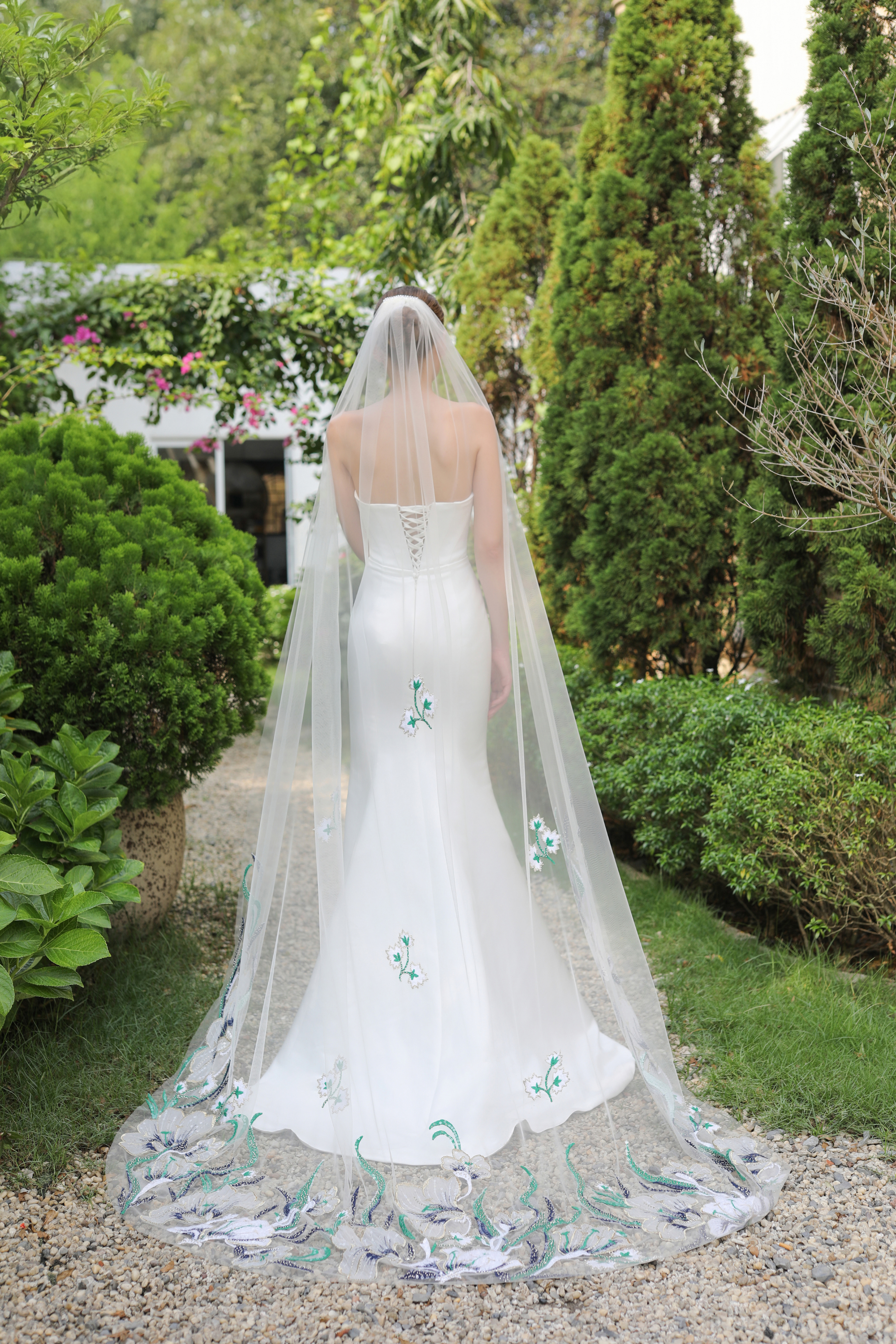 Chapel Bridal Veil with Floral Lace  (#AUDREY)