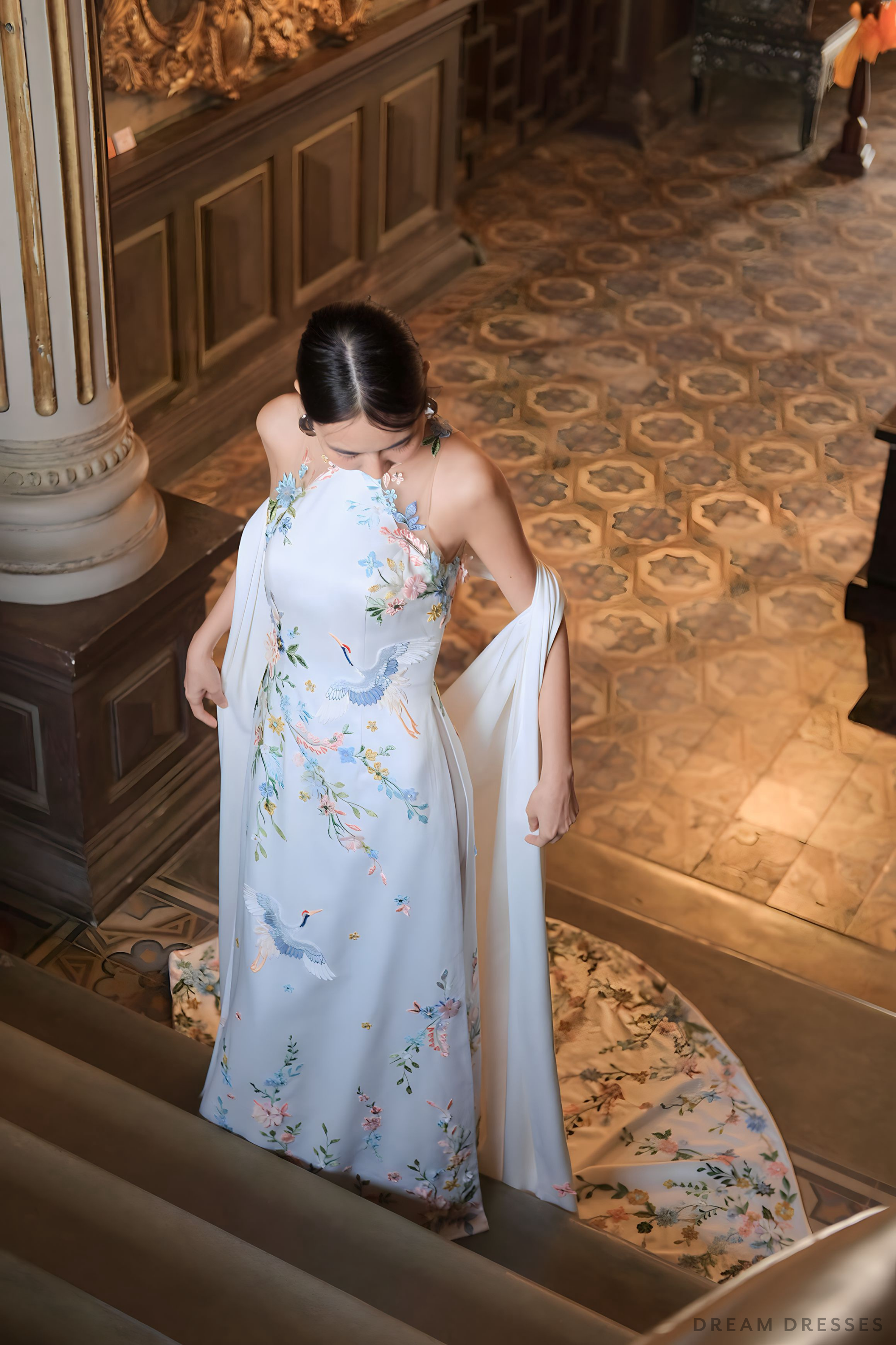 Cheongsam-Inspired Ao Dai Detachable Cape | Vietnamese Bridal Dress (#LISHA)