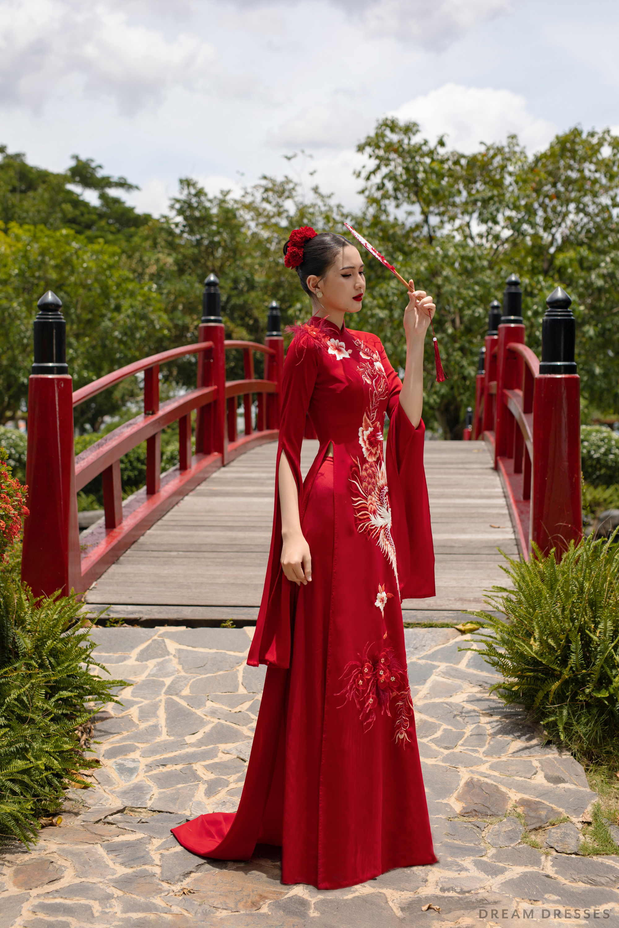 Red Bridal Ao Dai | Vietnamese Modern Bridal Dress with Phoenix Embroidery (#DAHAN)