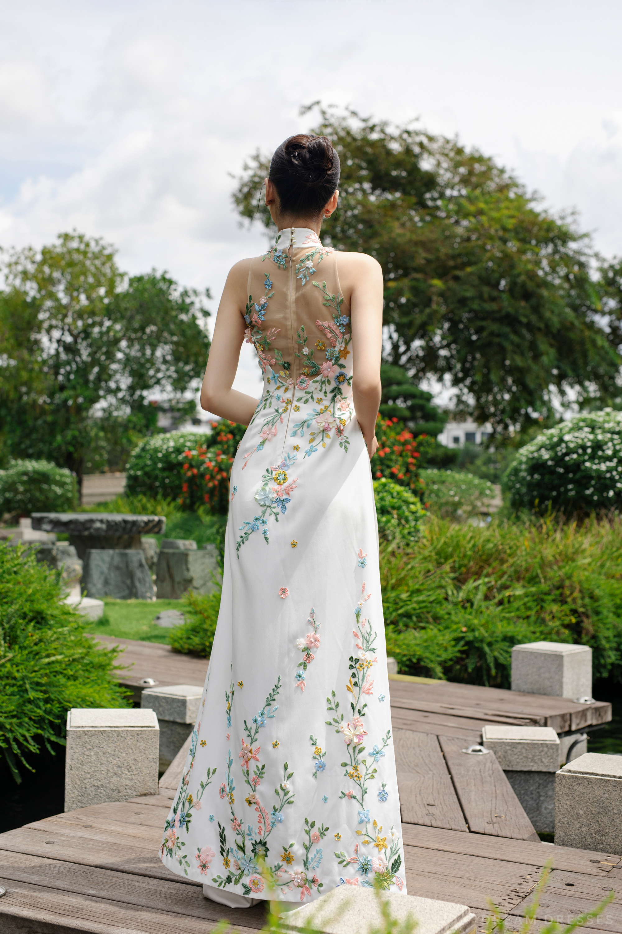 Cheongsam-Inspired Ao Dai Detachable Cape | Vietnamese Bridal Dress (#LISHA)