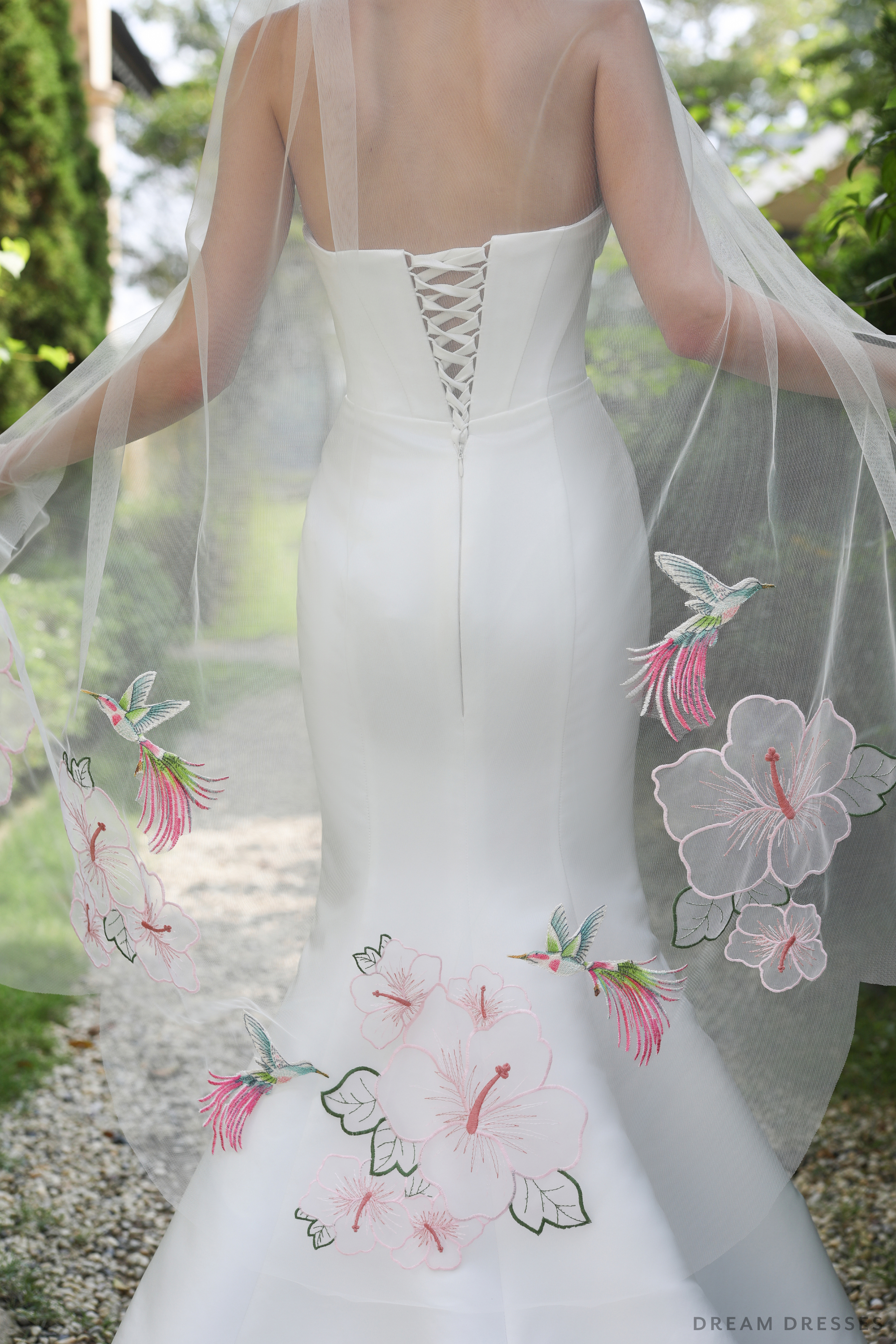 Single Tier Veil with Floral Lace (#ANJA)