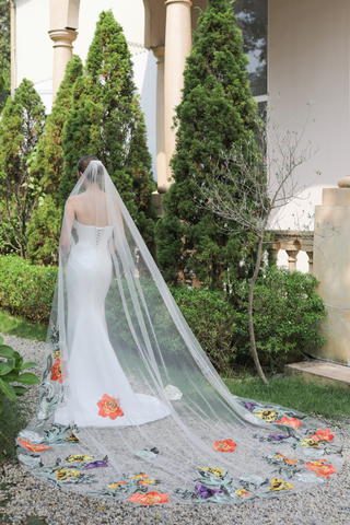 Single Tier Bridal Veil with Flowers (#ALIEAH)