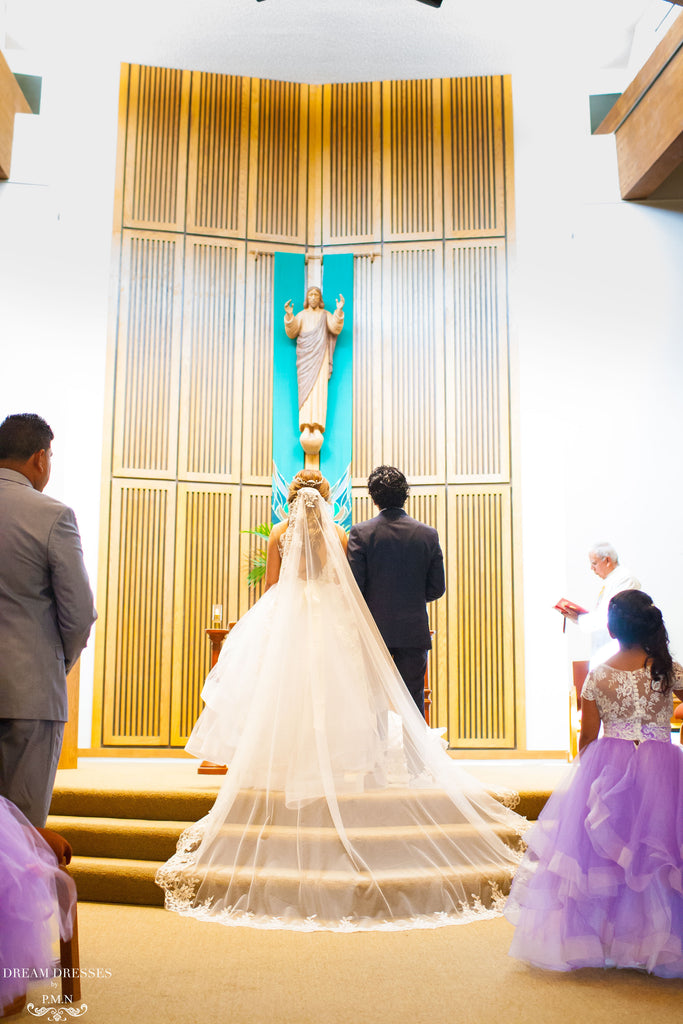 Dream Dresses by P.M.N. Elegant Waltz Bridal Veil (#Joli) Cathedral