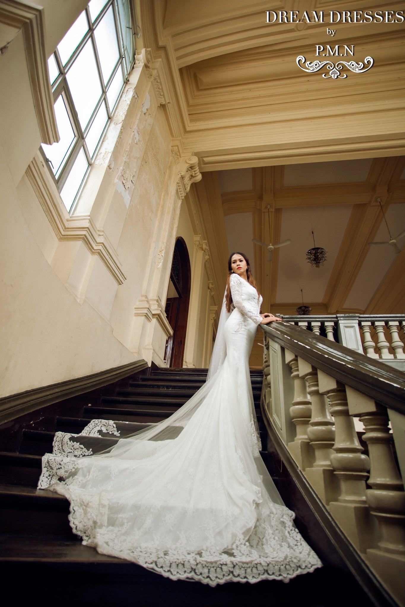 Dream Dresses by P.M.N. Elegant Waltz Bridal Veil (#Joli) Cathedral